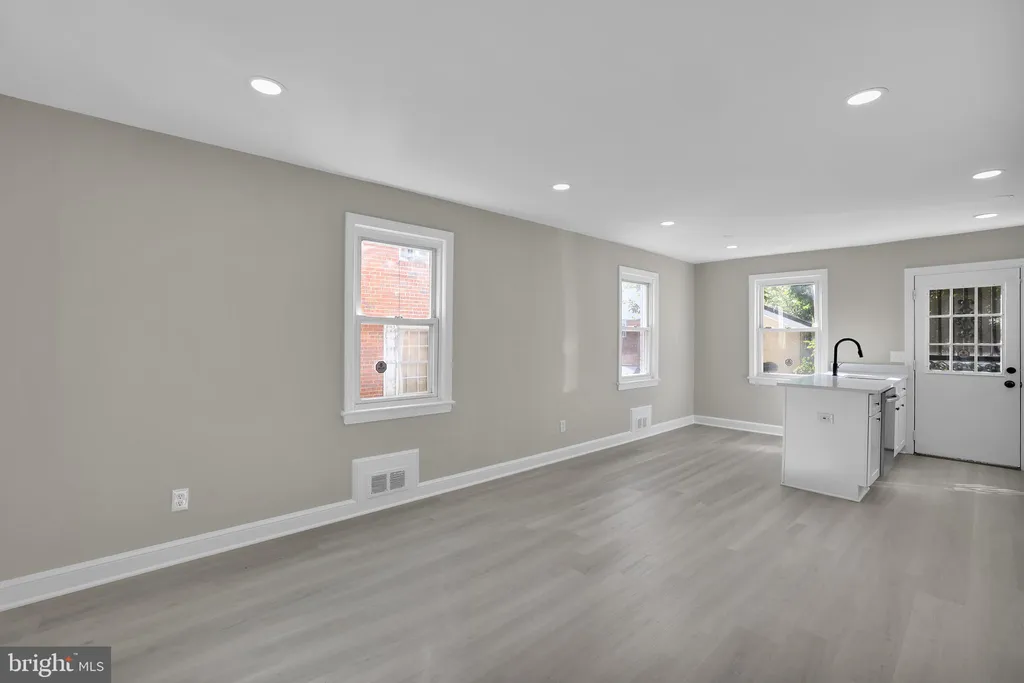 Additional image 4 of 2411 Savannah Street SE, Washington, DC 20020