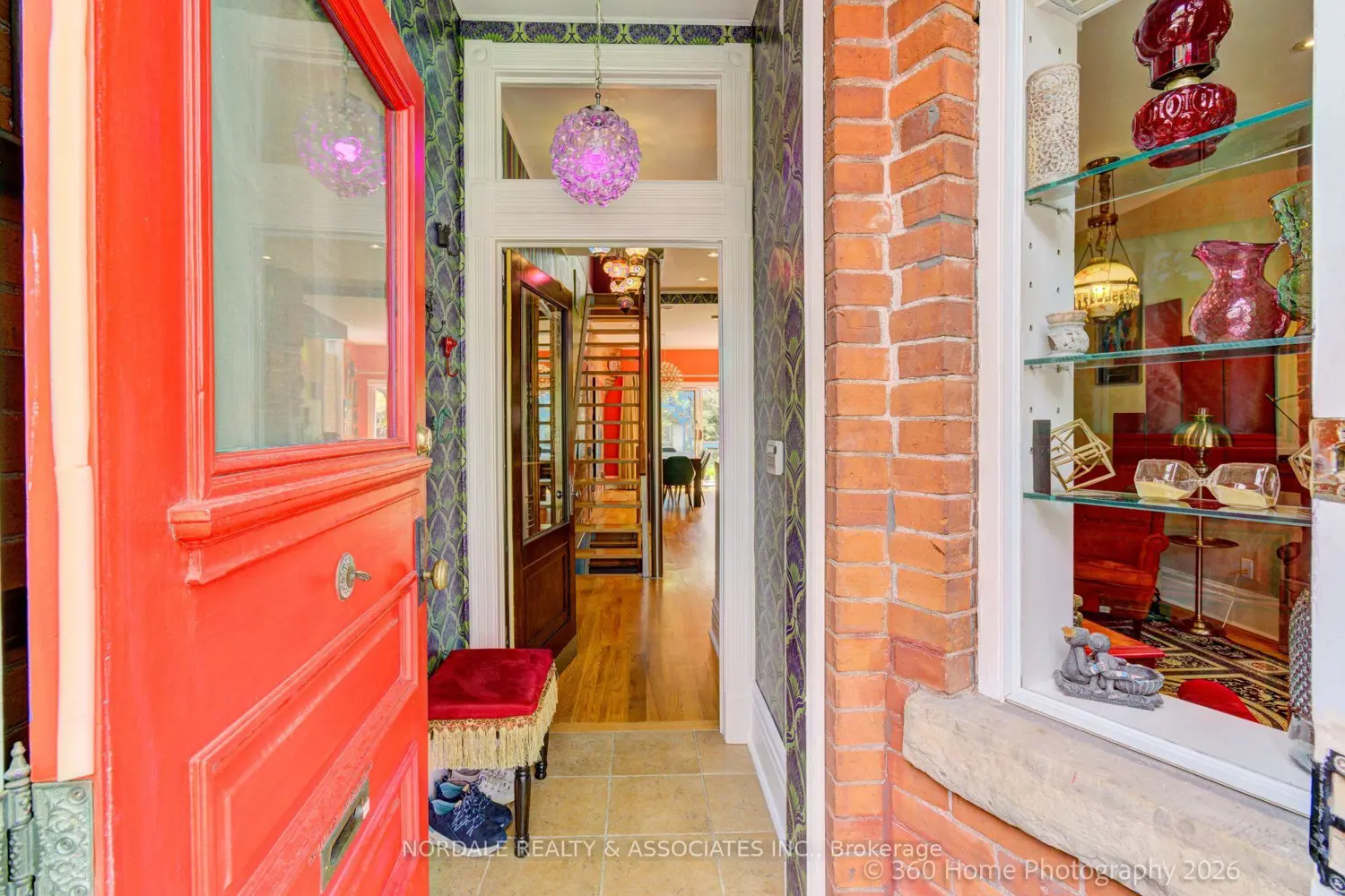 170 Howland Avenue photo 3