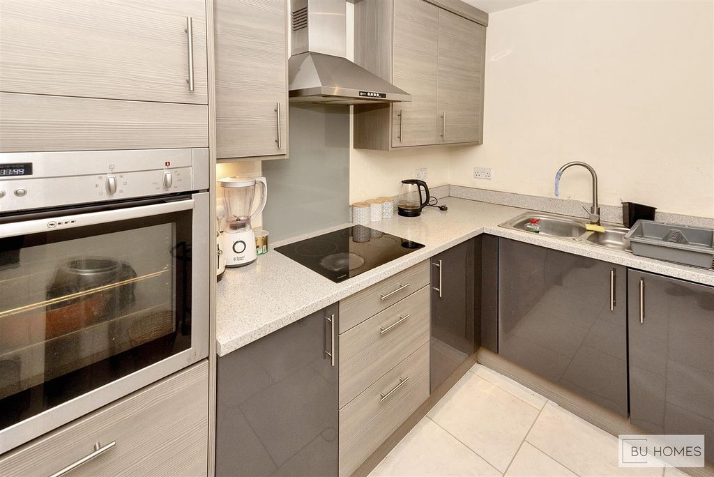 Additional image 3 of 2 bed flat for saleWarwick Road, Solihull B92