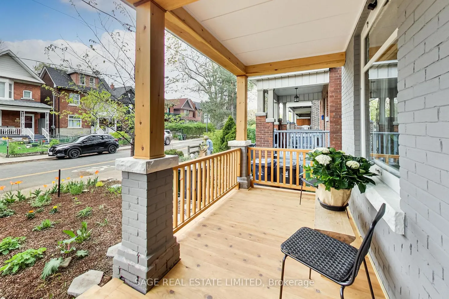 31 Emerson Avenue photo 3