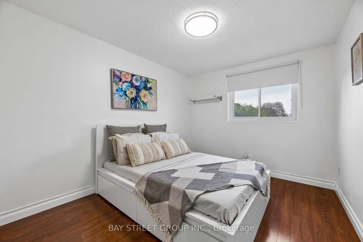 Additional image 11 of 1165 Southdale Avenue