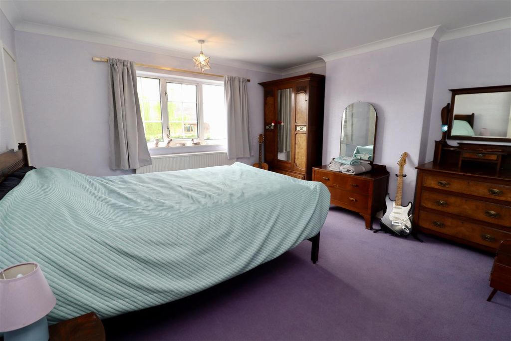 Additional image 9 of 4 bed detached house for saleYork Road, Shiptonthorpe, York YO43