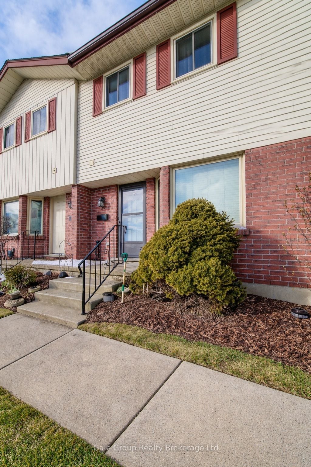 20-1093 Nellis Street, Woodstock, ON, N4T 1P5