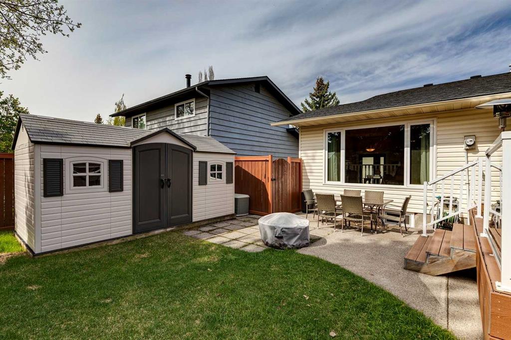 Additional image 5 of 68 Woodmont Rise SW, Calgary, AB, T2W 4L5