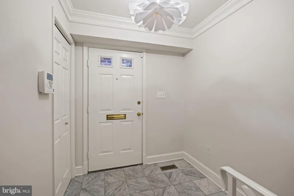 Additional image 5 of 3231 Sutton Place NW Unit D, Washington, DC 20016