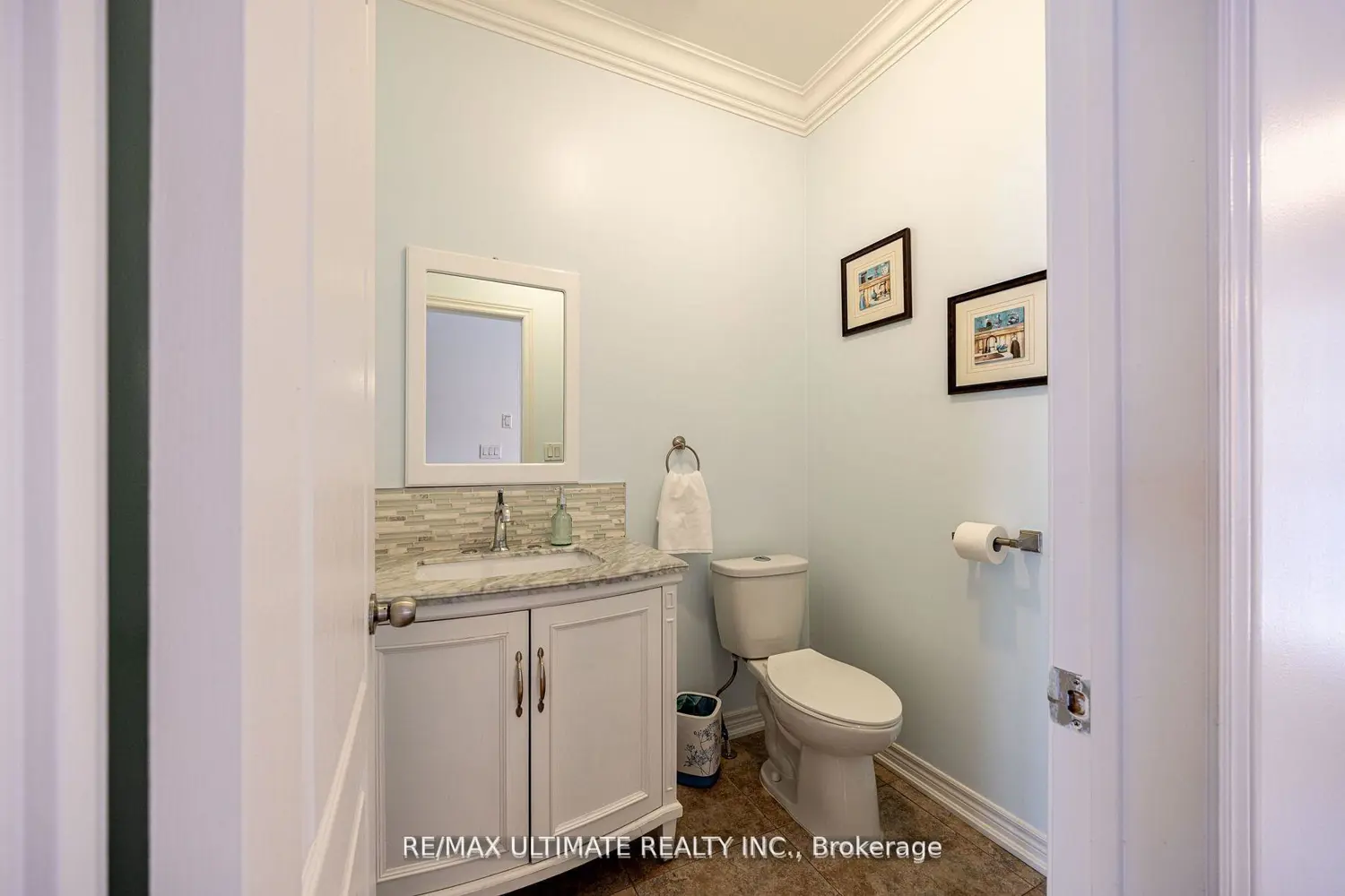 1160 Islington Avenue photo 5