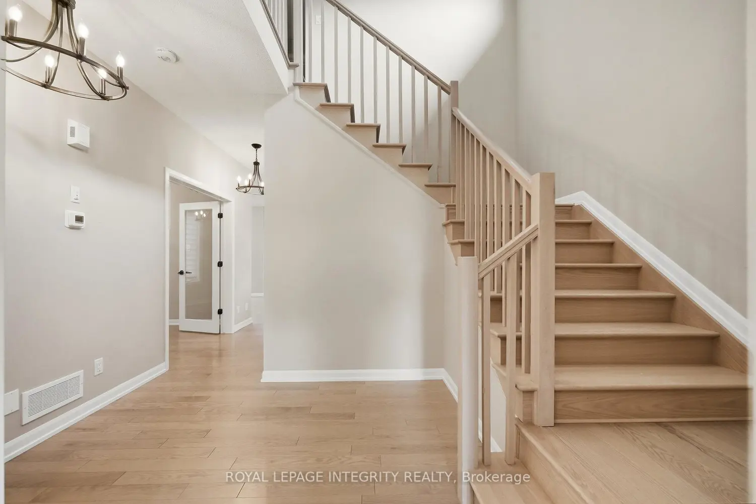 1220 Diamond Street photo 2