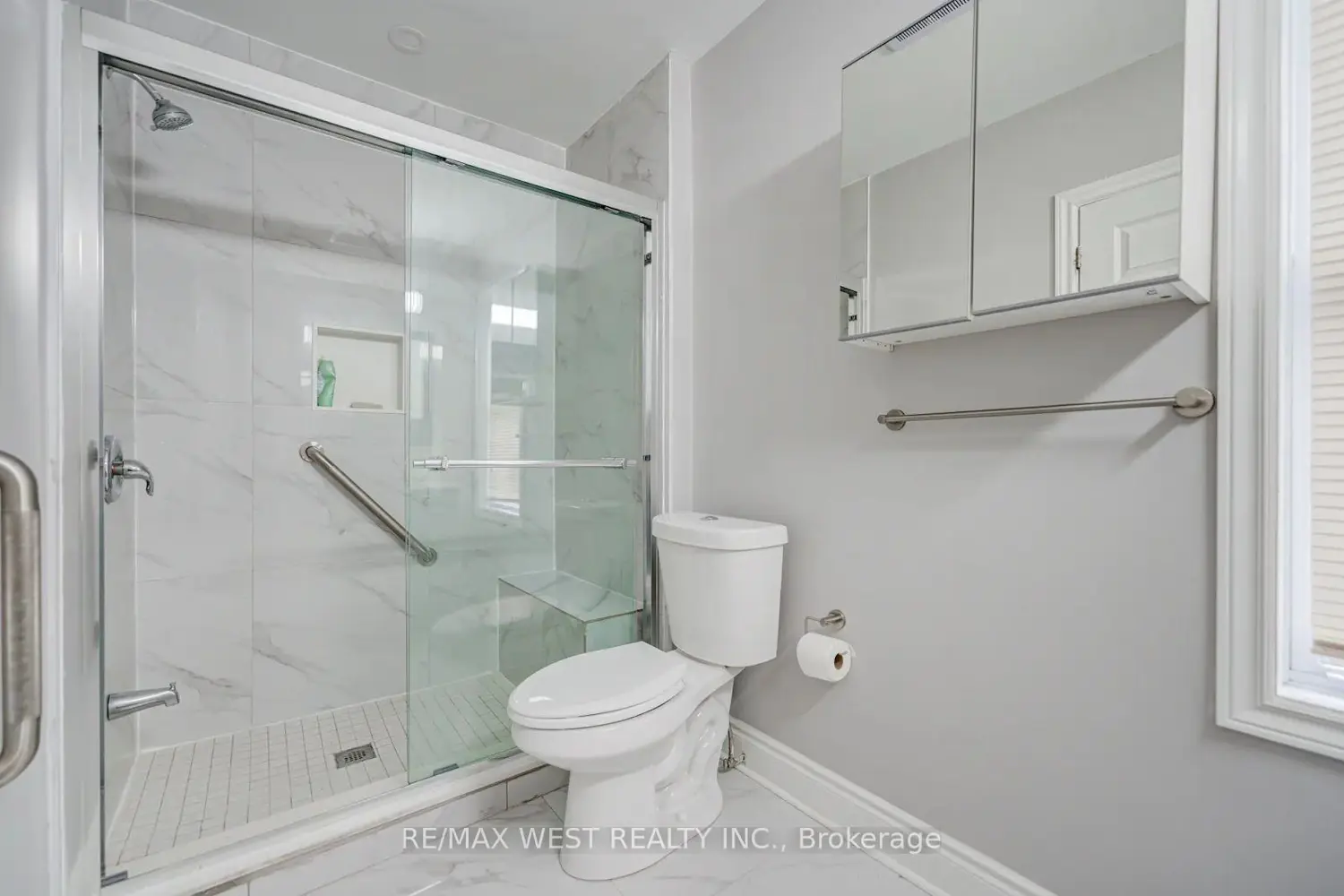 Additional image 7 of 326 Queen Street
