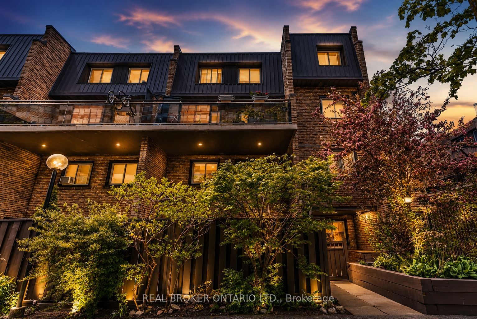 130 Ling Road, Toronto, ON, M1E 4V9