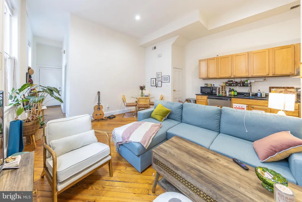Additional image 5 of 1213 12th St NW Unit A, Washington, DC 20005