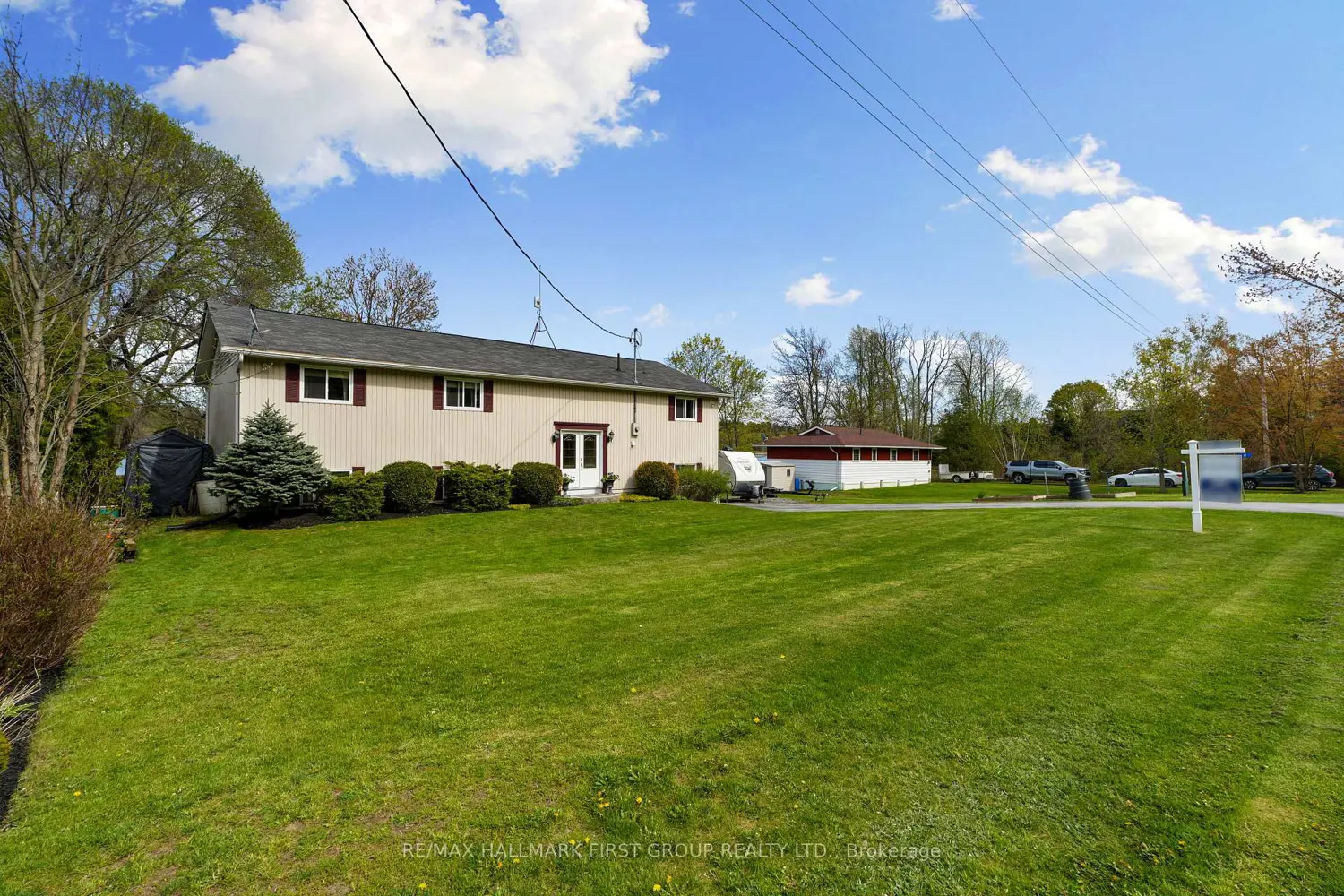 190 Ingham Road 8 photo 2