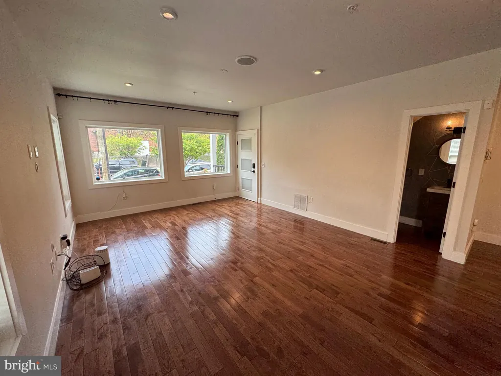 Additional image 5 of 930 Madison Street NW Unit 1, Washington, DC 20011