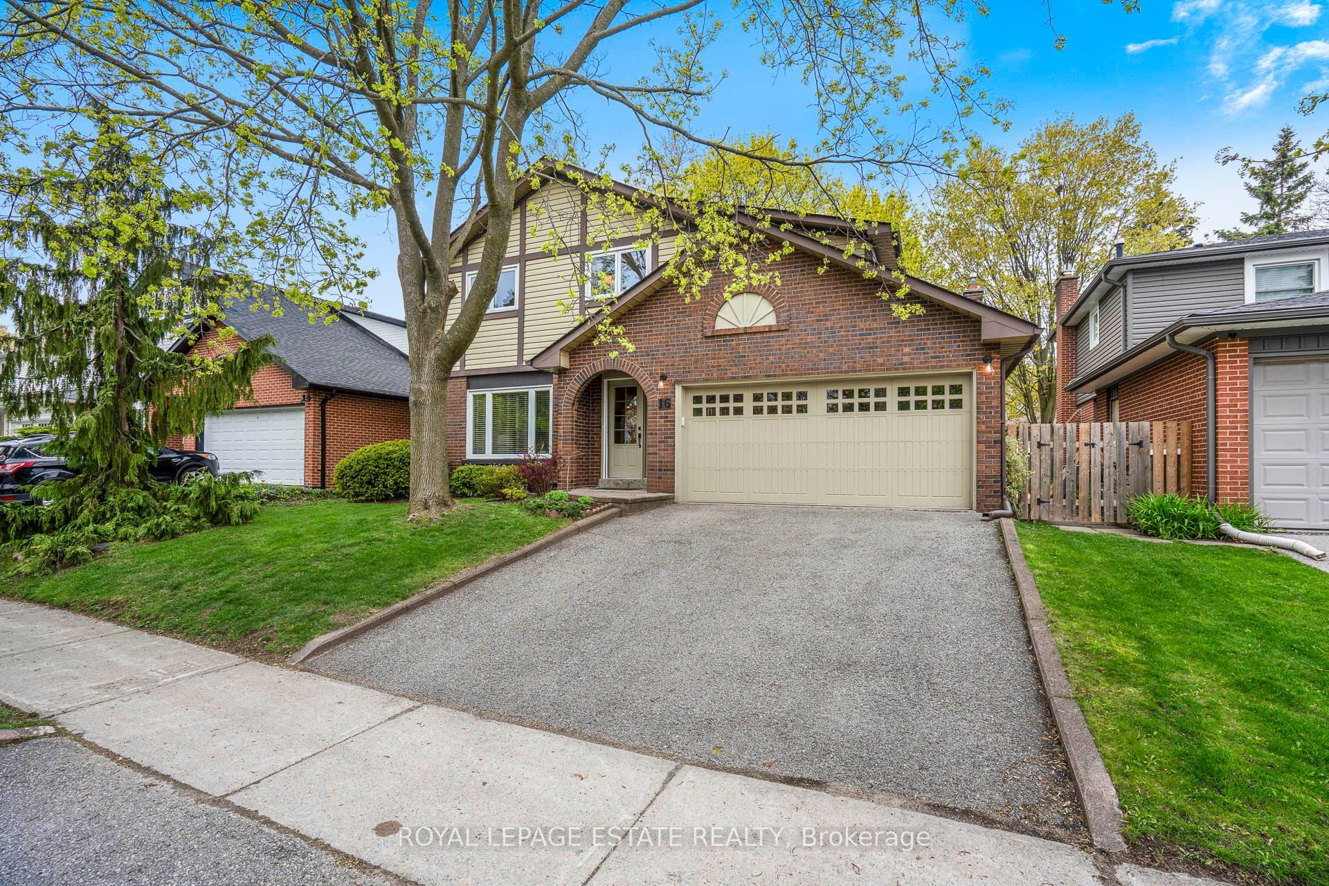 16 Elkwood Drive, Toronto, ON, M1C 2C1