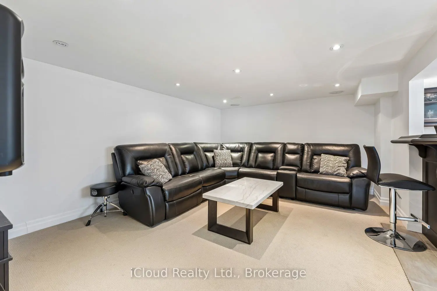 Additional image 14 of 43 Ferndale Crescent
