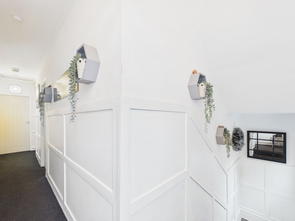 Additional image 10 of 3 bed flat for saleLennox Drive, Clydebank G81