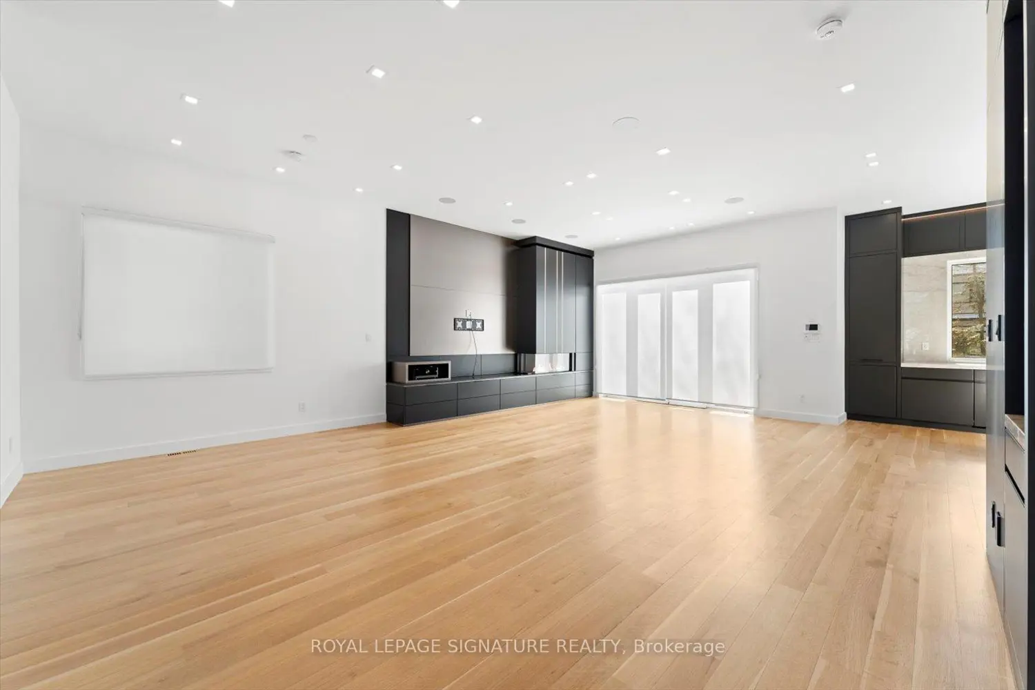 89 Stuart Avenue photo 4