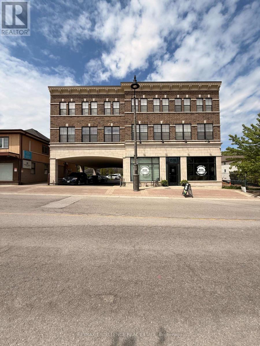 302 - 1518 PELHAM STREET