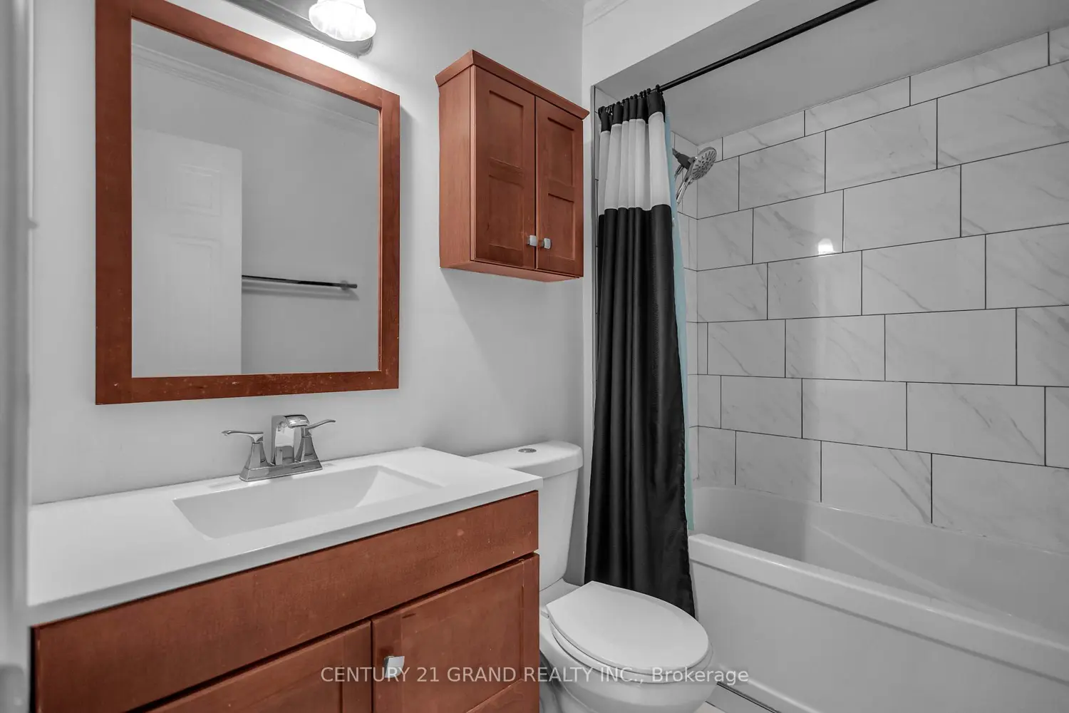Additional image 13 of 52 Harris Avenue D