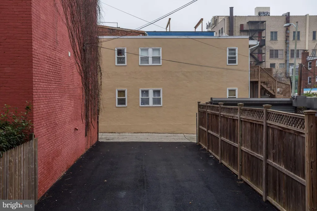 1015 T Street NW Unit A, Washington, DC 20001