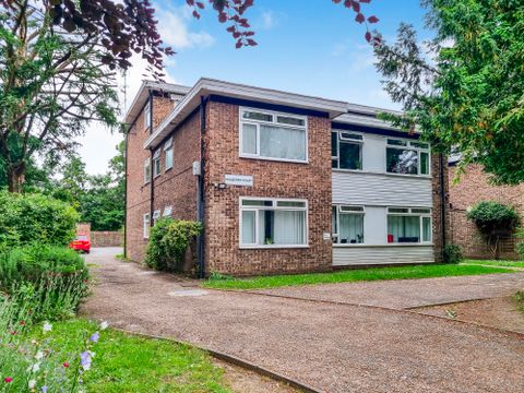 Mulberry Court, Strawberry Hill Road, Twickenham TW1