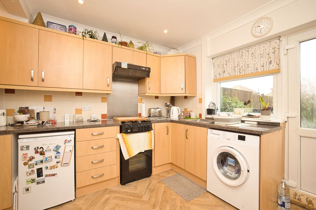 Additional image 3 of 2 bed semi-detached house for saleBursill Crescent, Ramsgate, Kent CT12
