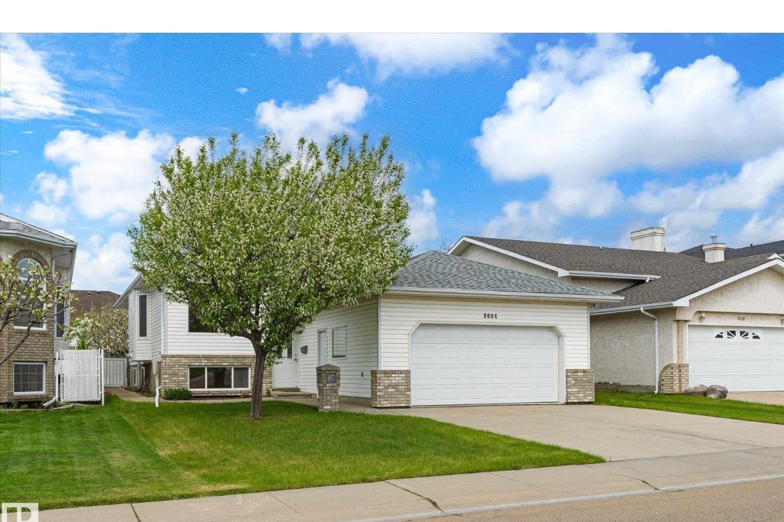 Additional image 8 of 8604 157 Avenue NW, Edmonton, AB, T5Z3B3
