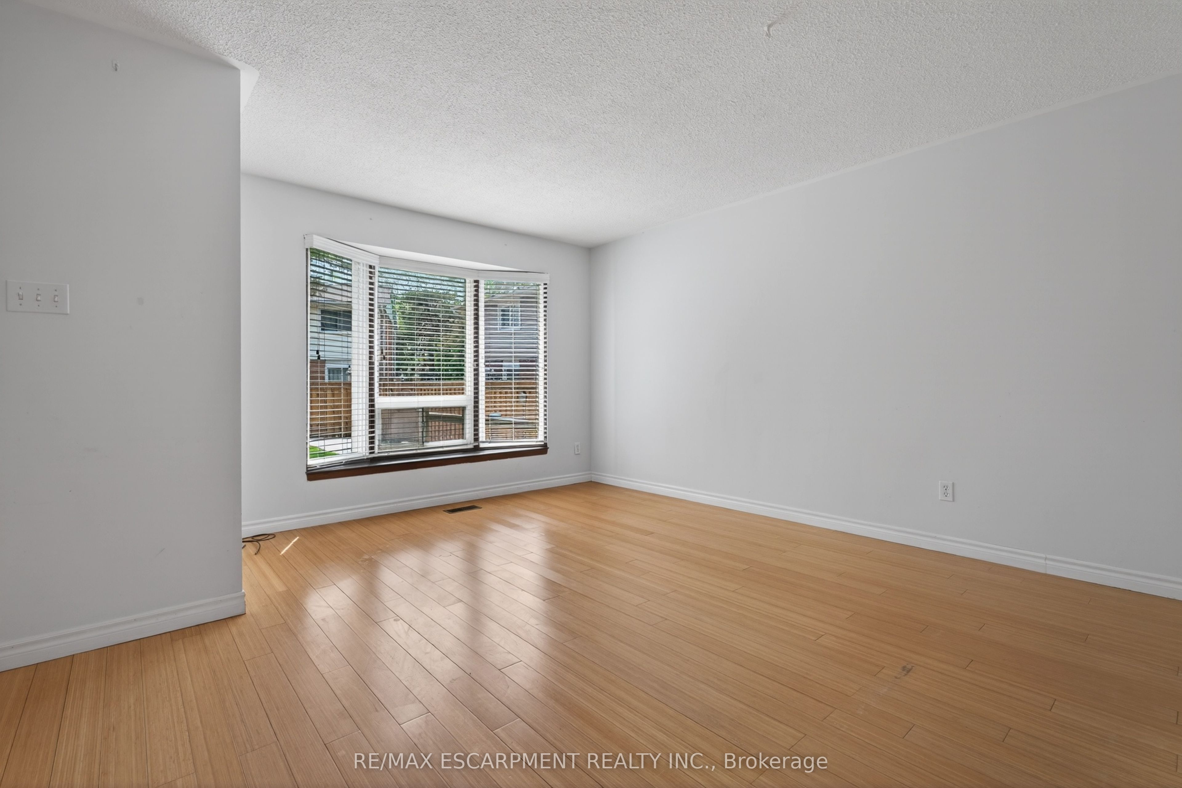 Additional image 6 of 31-2700 Barton Street E, Hamilton, ON, L8E 2J7