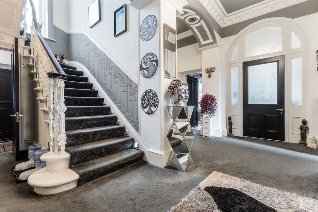 Additional image 7 of 6 bed semi-detached house for saleSpringhill Avenue, Airdrie ML6
