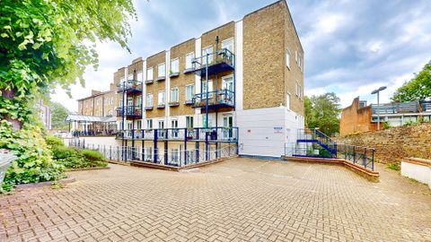 Fitzwarren House, Hornsey Lane, Highgate, London N6