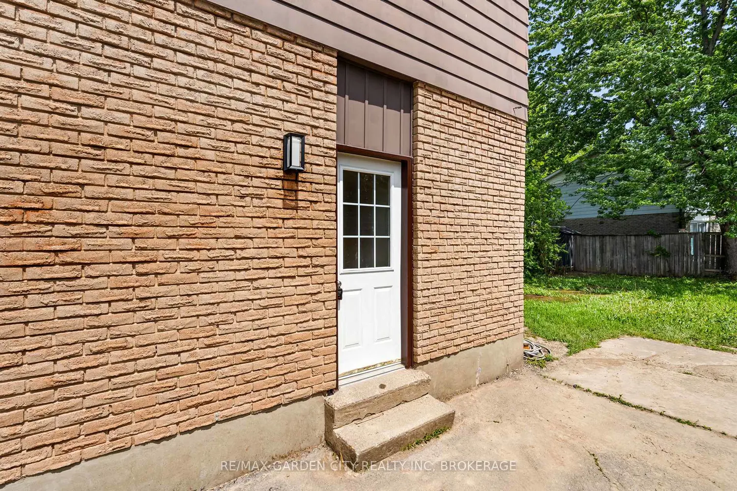 Additional image 16 of 94 Tupper Drive