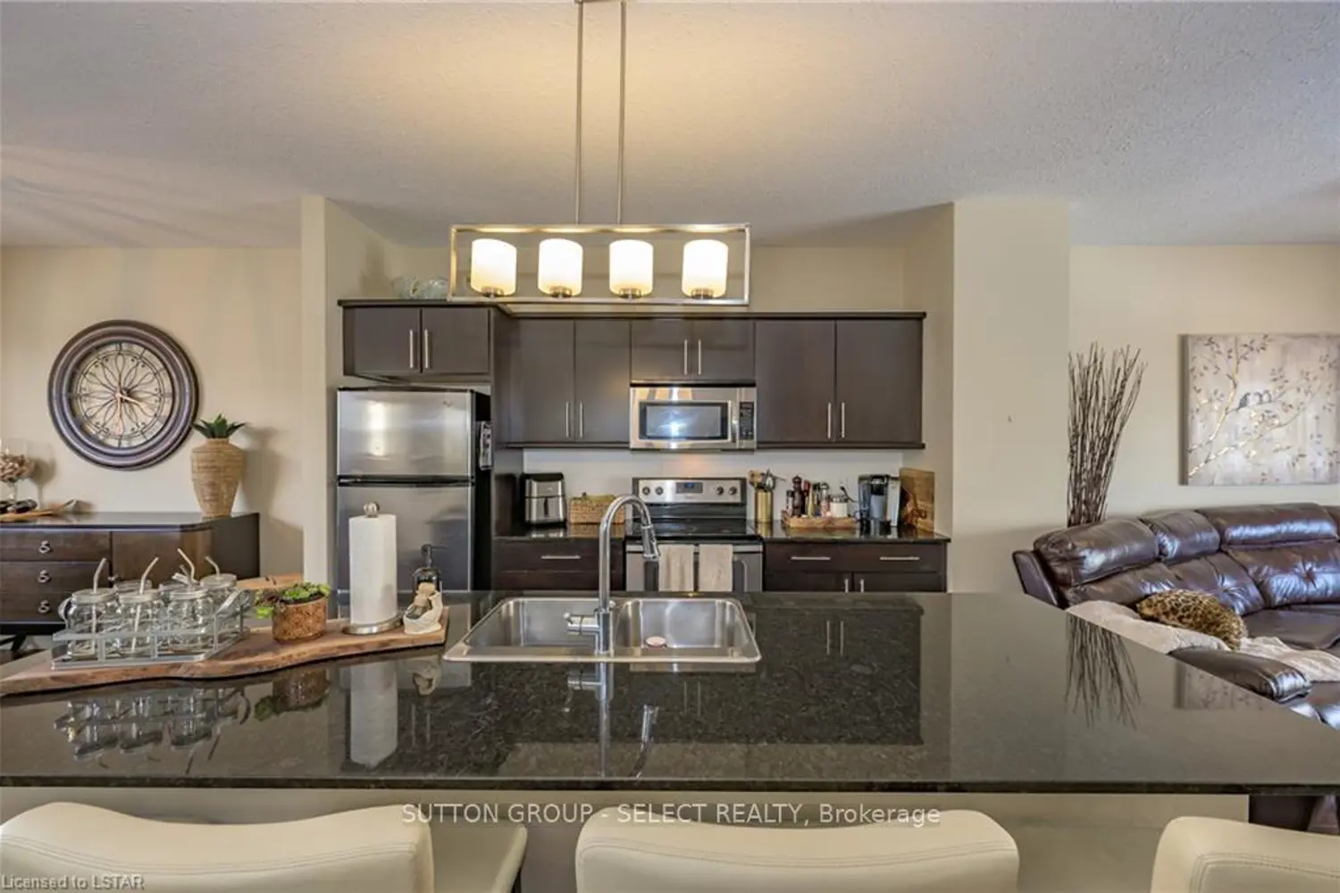 Additional image 10 of 1850 Beaverbrook Avenue 3