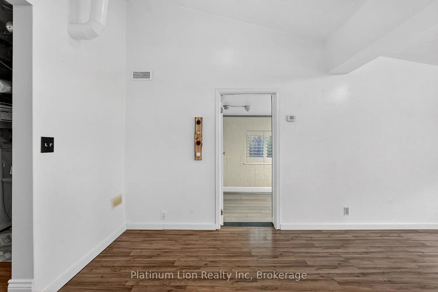Additional image 13 of 93 Walnut Street