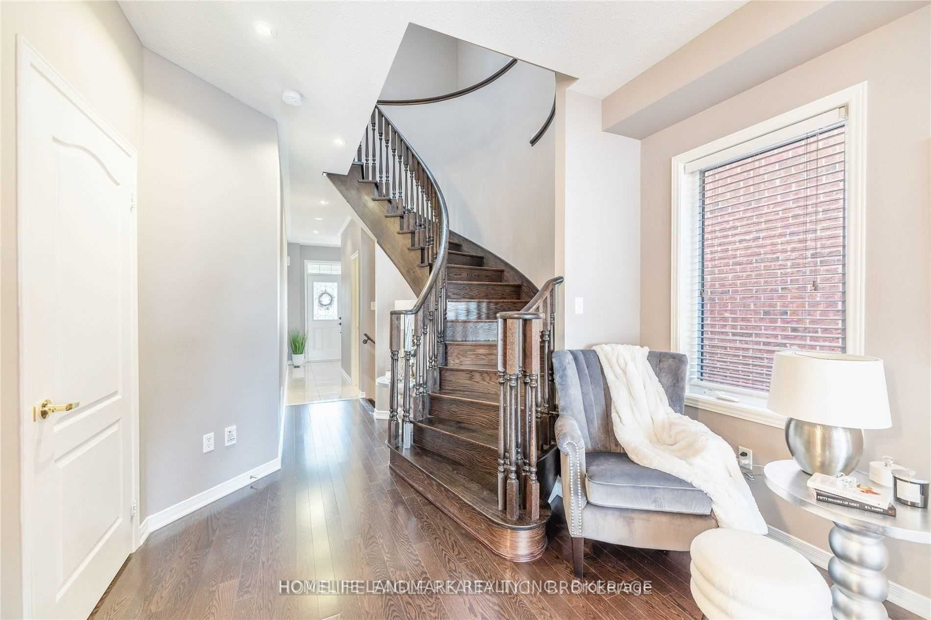 Additional image 3 of 1268 Mccron Crescent, Newmarket, ON, L3X 0C7