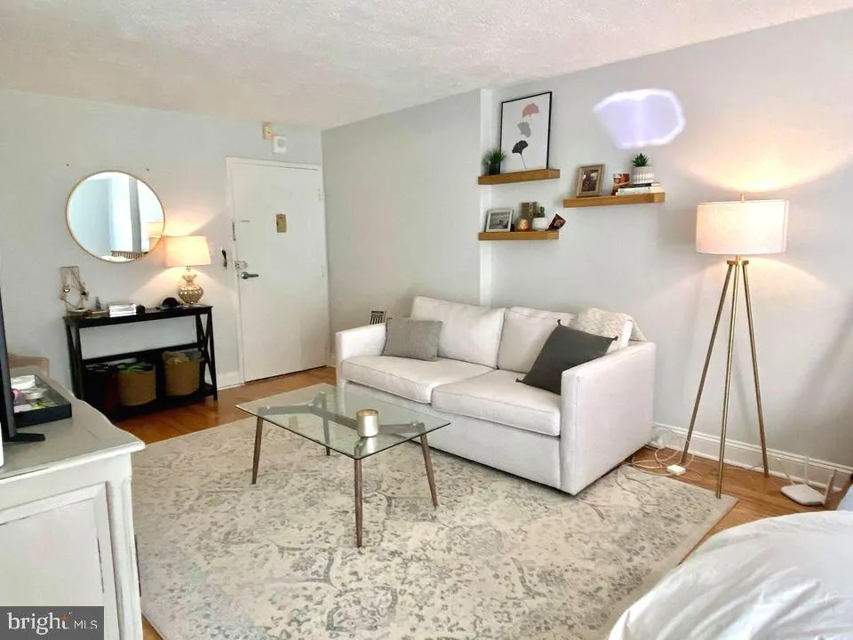 1440 N Street NW Unit 405, Washington, DC 20005