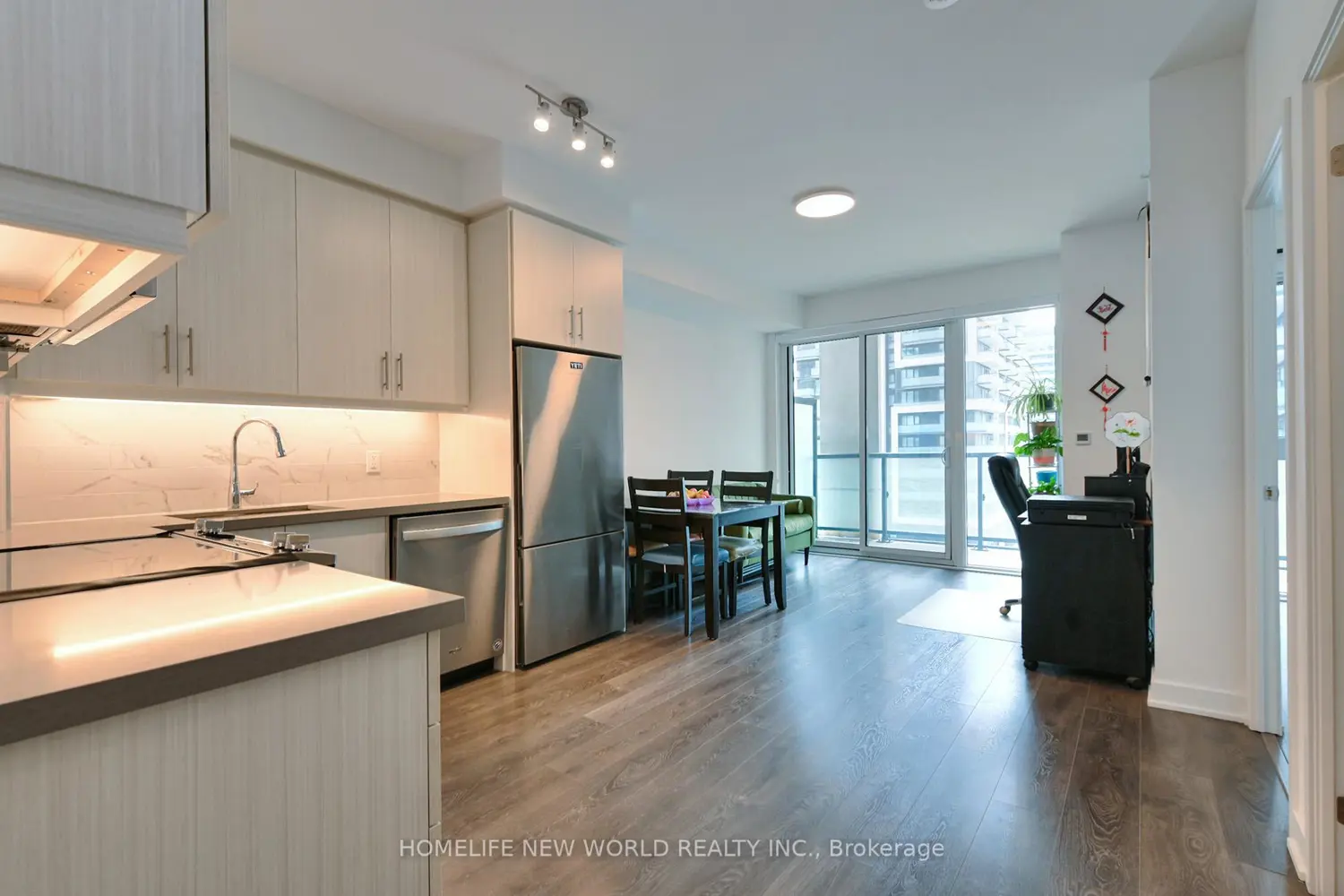 Additional image 4 of 85 Oneida Crescent 811