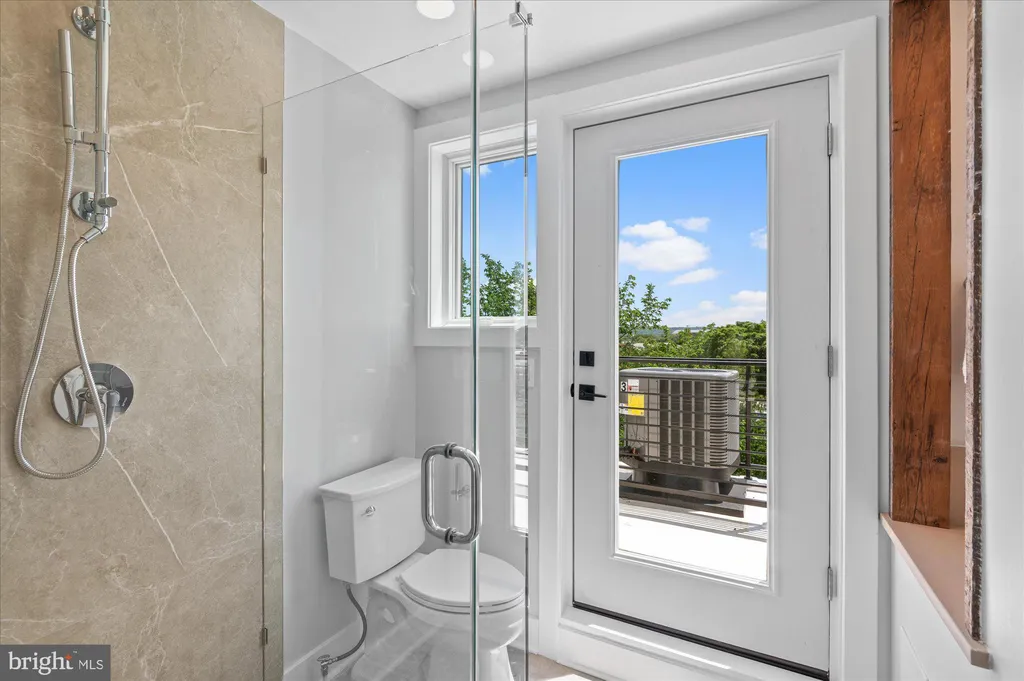 Additional image 32 of 1417 Maryland Avenue NE Unit 3, Washington, DC 20002
