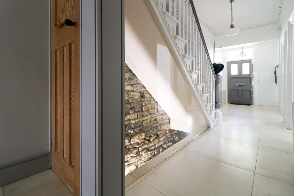 Additional image 18 of 5 bed semi-detached house for salePlymouth Road, Penarth CF64