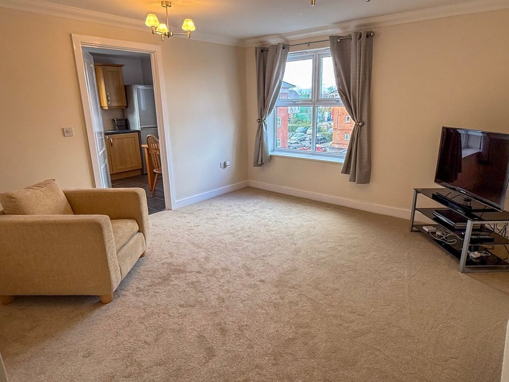 Additional image 2 of 2 bed flat for saleThornycroft Close, Newbury RG14