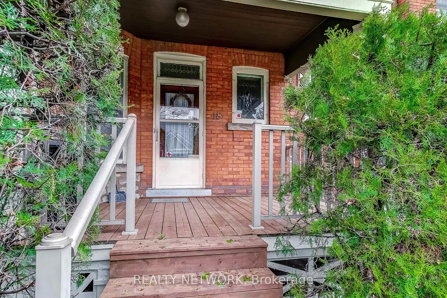 18 Fairleigh Crescent