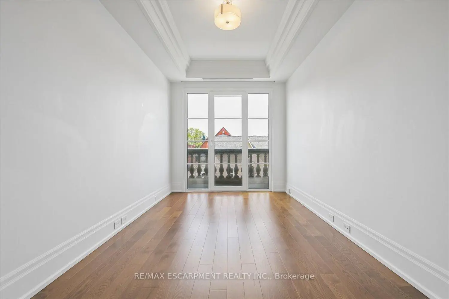 Additional image 9 of 300 Randall Street 211