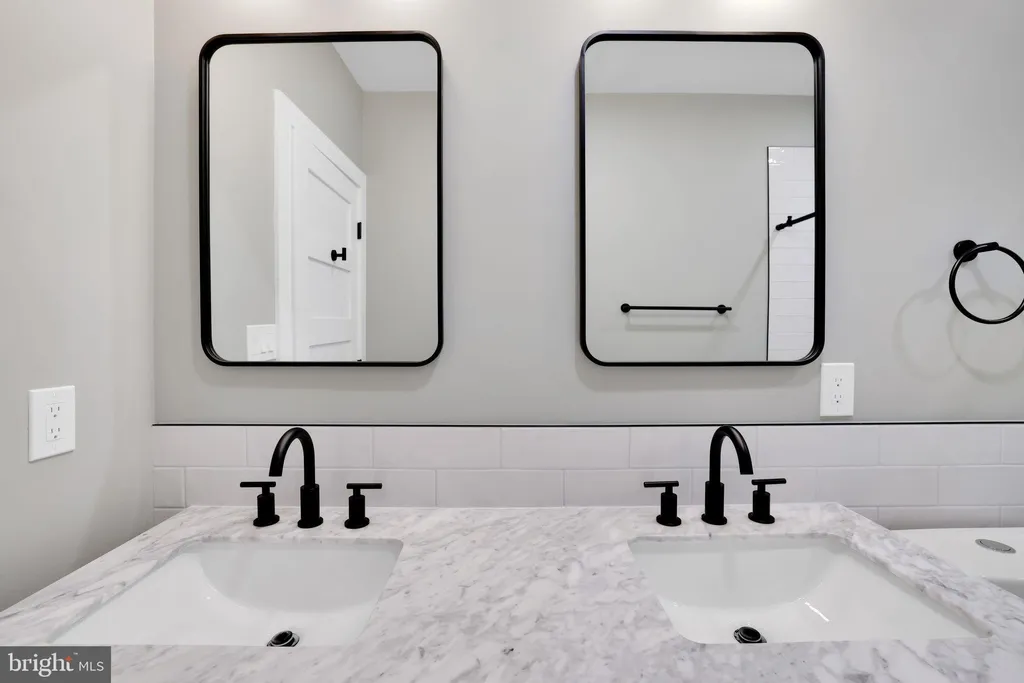Additional image 16 of 4019 9th Street NE Unit 2, Washington, DC 20017