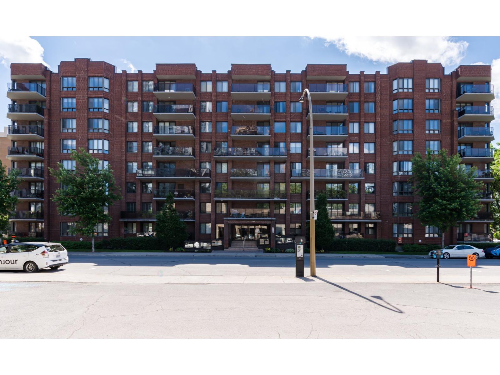 1360 Rue St-Jacques