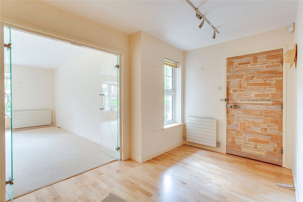 Additional image 3 of 3 bed flat for salePhyllis Court Drive, Henley-On-Thames, Oxfordshire RG9