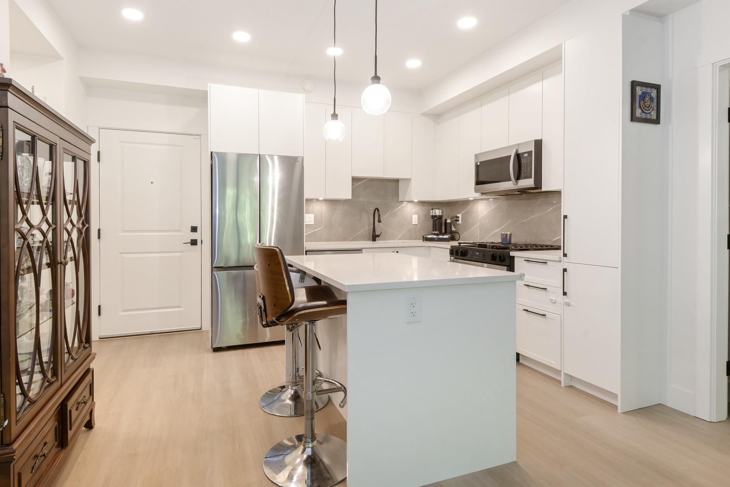 Additional image 6 of 204-3480 146a Street, Surrey, BC, V4P 0H6