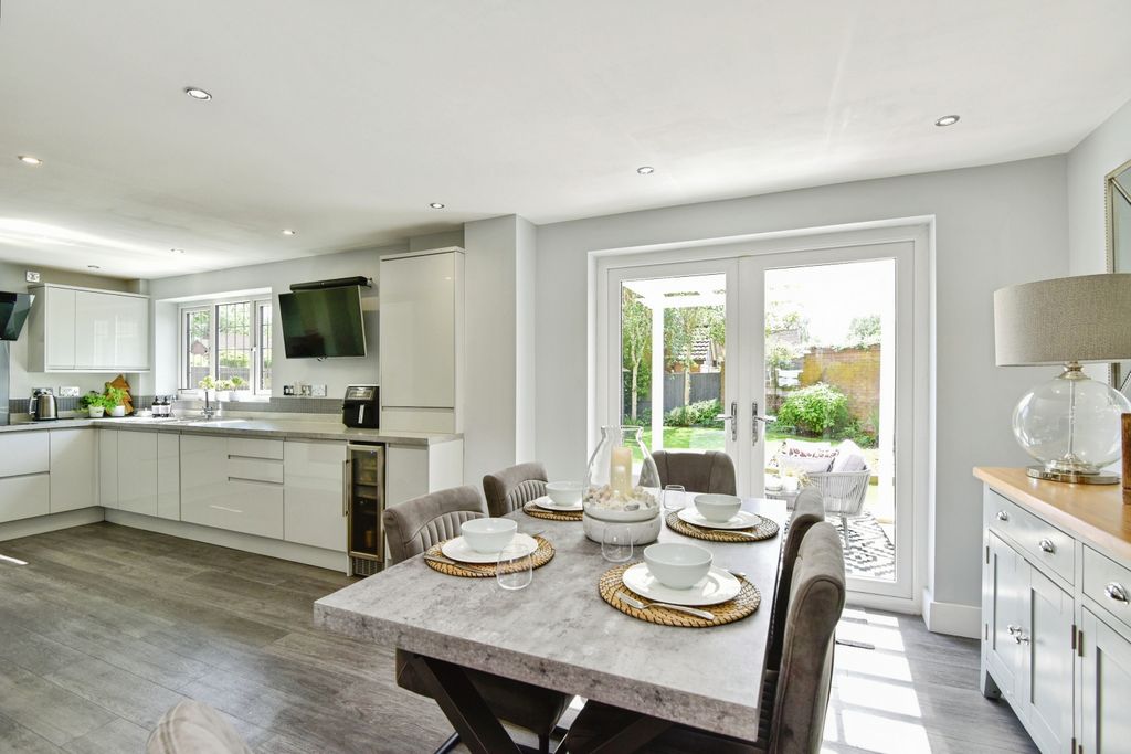 Additional image 8 of 4 bed detached house for saleBoscombe Grove, Trentham, Stoke-On-Trent ST4