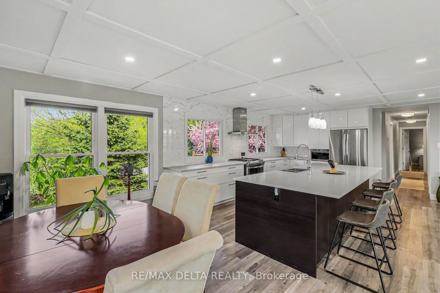 1363 Gerald Street photo 4