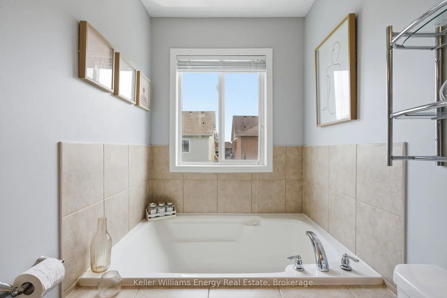 Additional image 11 of 1640 Grandview Street 15
