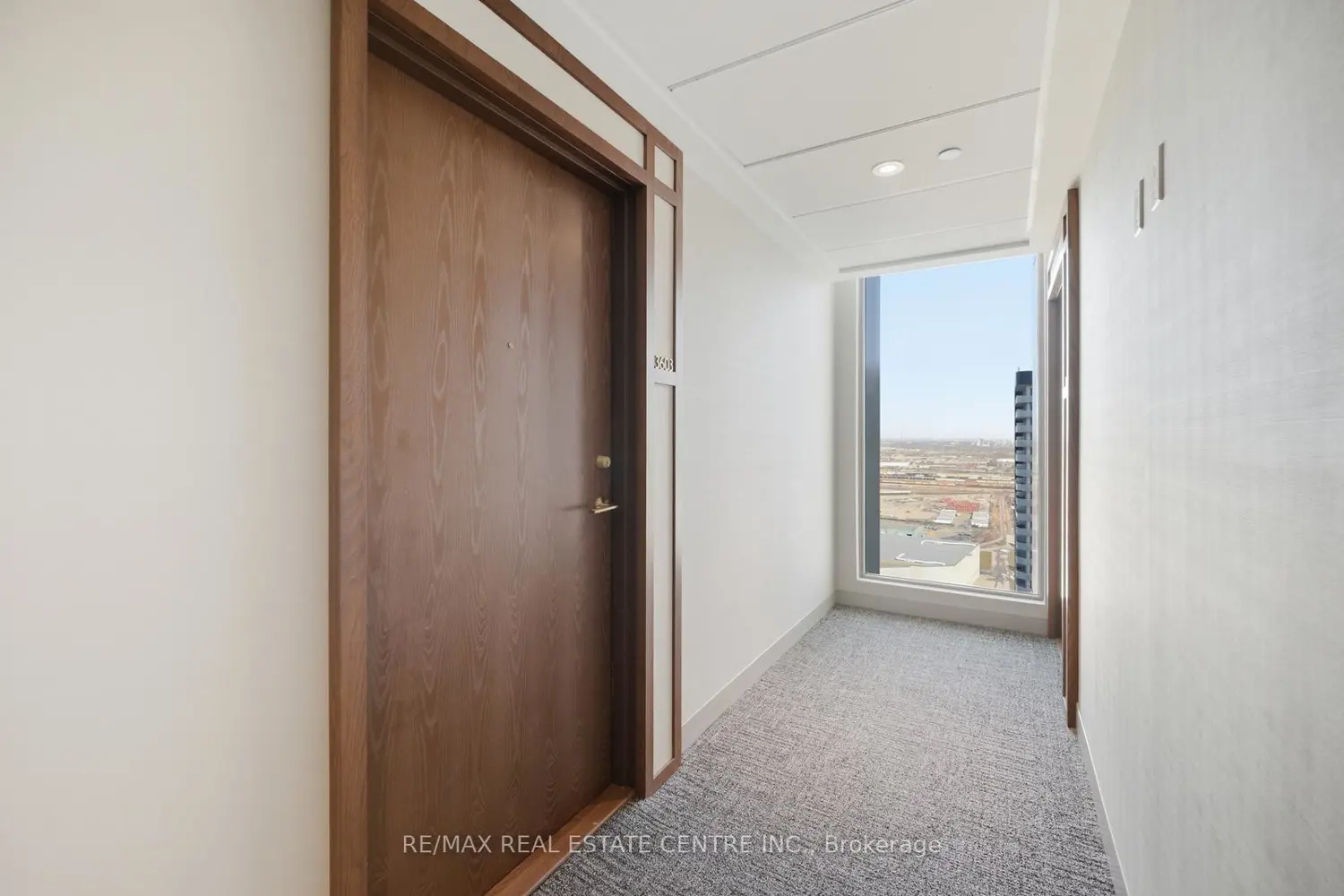 Additional image 5 of 1000 Portage Parkway 3603