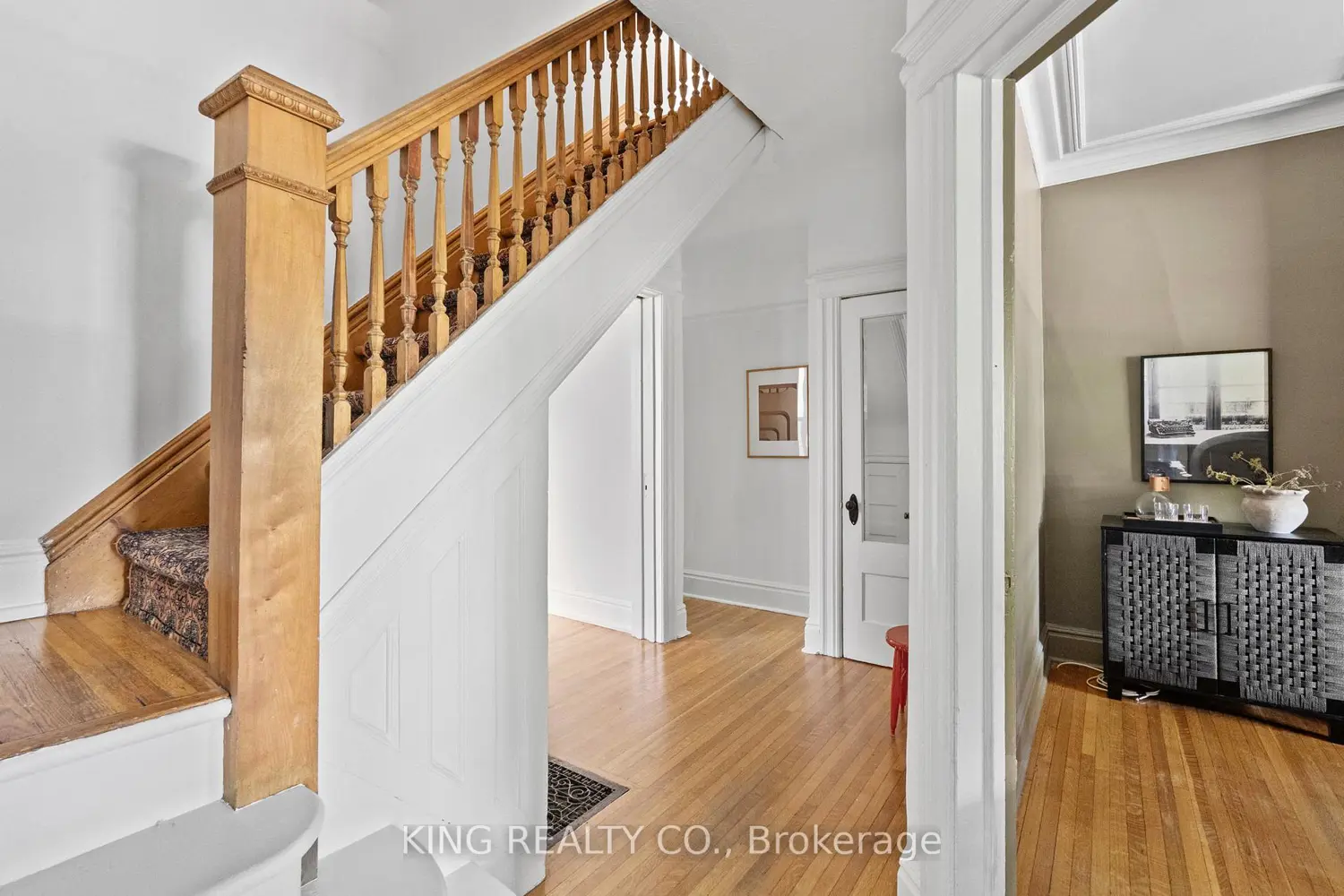83 Olive Avenue photo 3