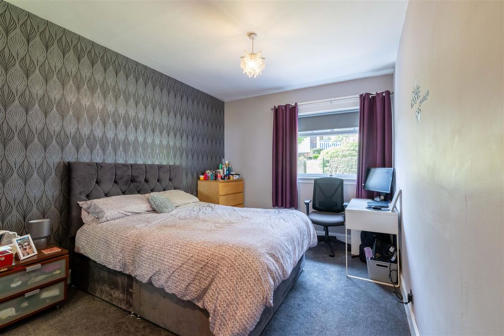 Additional image 8 of 3 bed flat for saleGlengarry Road, Perth PH2